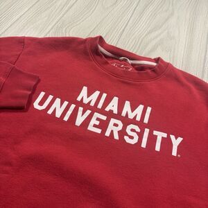 Miami OH Redhawks Crewneck Sweatshirt Men’s M Red Fleece Spellout Unwind